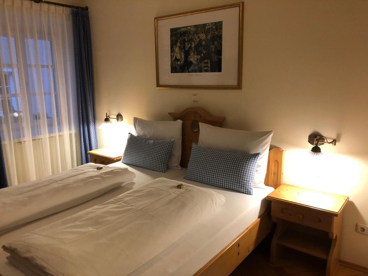 Brauereigasthof Und Hotel Maierbraeu อัลโทมุนสเทอร์ ภายนอก รูปภาพ